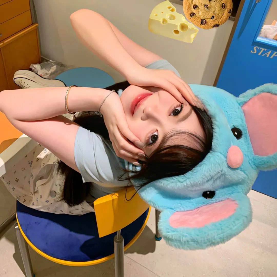 单车上的少女